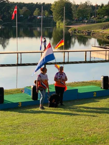 Délégation néerlandaise au podium